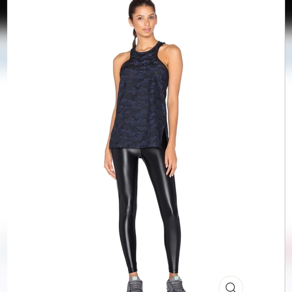 KORAL Lustrous High Rise Legging in Black. Size XS - Picture 1 of 13